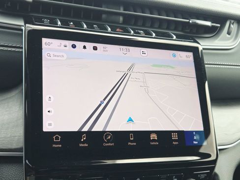 Used 2024 Jeep Grand Cherokee L Limited w/ Black Appearance Package image 29