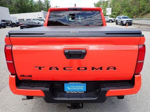 Certified 2024 Toyota Tacoma TRD Off-Road w/ TRD Off Road Upgrade Package AWD/4WD image 5
