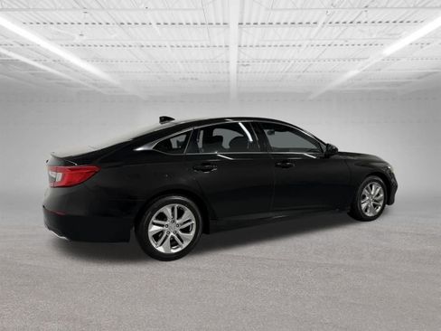 Used 2019 Honda Accord LX image 5