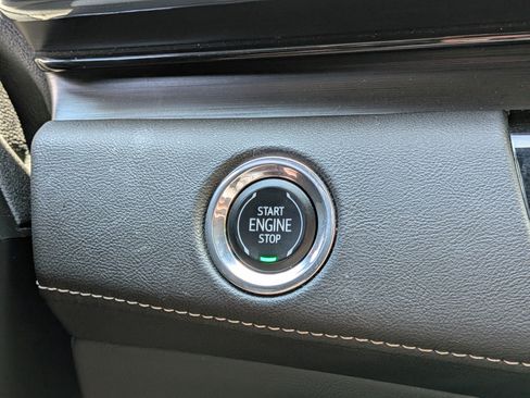 Used 2023 Cadillac Escalade Sport AWD/4WD image 29