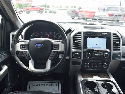 Used 2017 Ford F250 Lariat w/ Lariat Ultimate Package AWD/4WD image 17