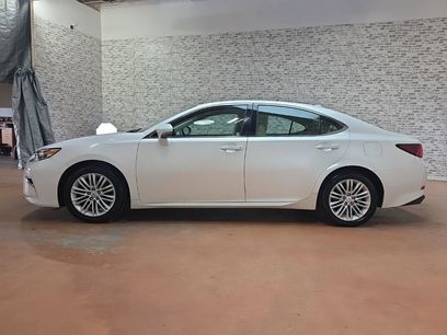 Used 2018 Lexus ES 350 w/ Accessory Package 2