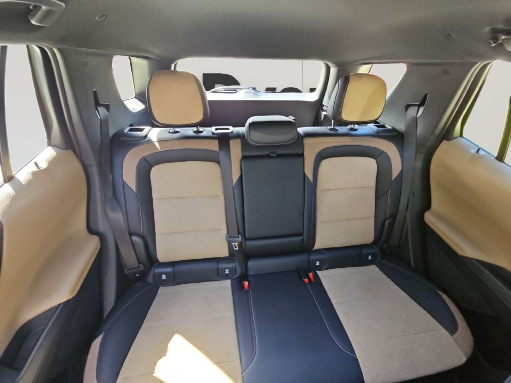Used 2026 Chevrolet Equinox ACTIV w/ Convenience Package III AWD/4WD image 17
