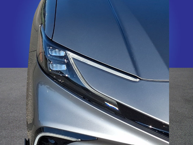 Used 2025 Toyota Camry XSE FWD image 7