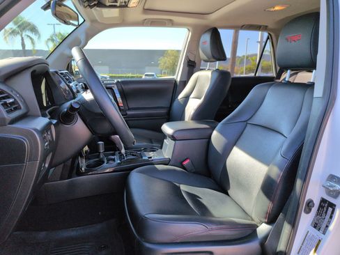 Used 2019 Toyota 4Runner TRD Off-Road Premium image 16