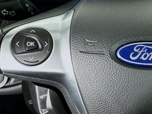 Used 2017 Ford C-MAX SE FWD image 13