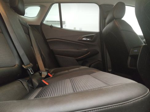 Used 2024 Chevrolet Trax LT w/ Driver Confidence Package FWD image 19