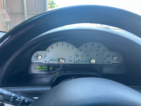 Used 2002 Ford Thunderbird RWD image 17