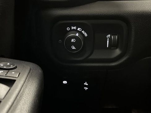 Used 2023 RAM 1500 Big Horn image 25