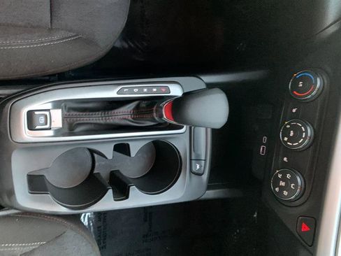 Used 2024 Chevrolet Trax RS w/ Driver Confidence Package image 17