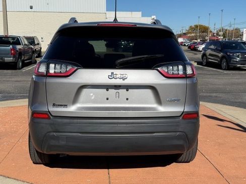 Used 2021 Jeep Cherokee Latitude image 5