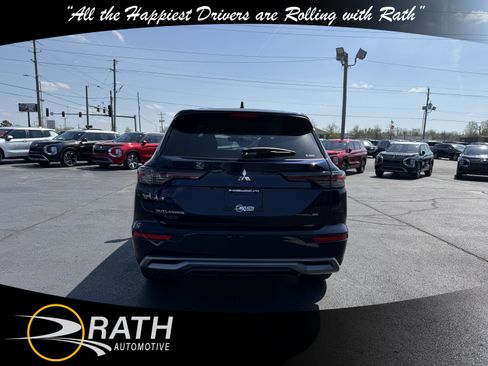 New 2026 Mitsubishi Outlander SE image 8