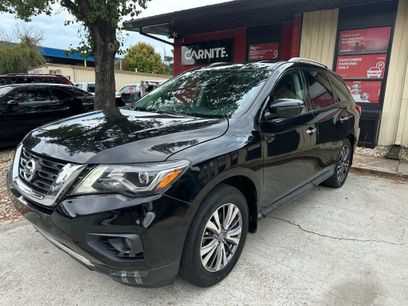 Used 2020 Nissan Pathfinder SV