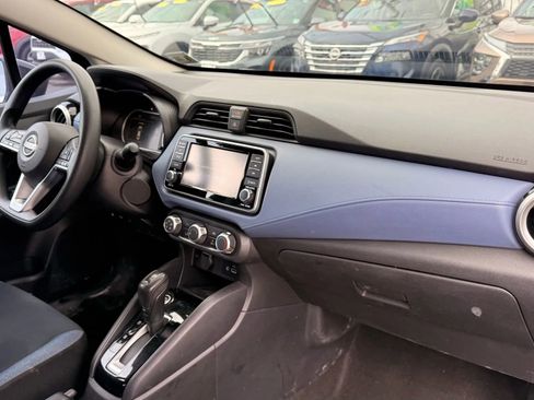 Used 2023 Nissan Versa SV image 17