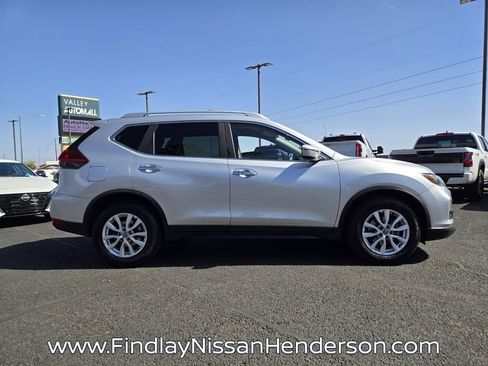 Used 2020 Nissan Rogue SV FWD image 7