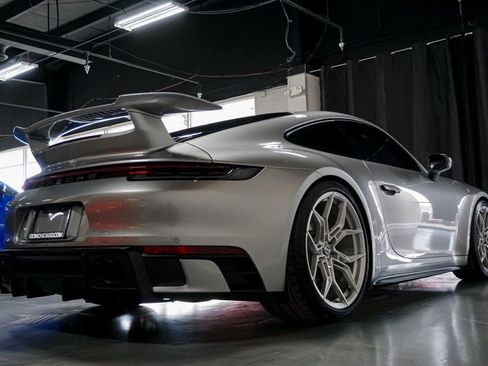 Used 2023 Porsche 911 Carrera T image 6