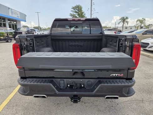 Used 2020 GMC Sierra 1500 AT4 w/ AT4 Premium Package AWD/4WD image 11