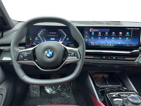 Used 2026 BMW 530i xDrive image 17