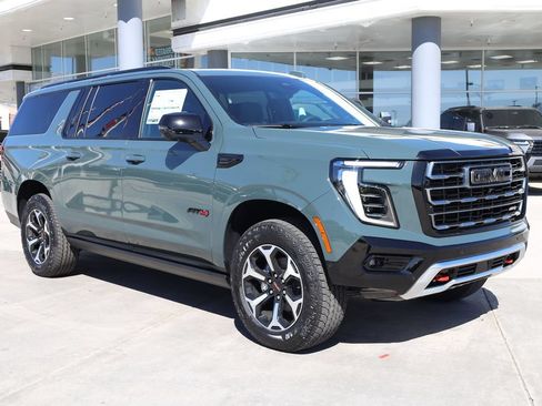 New 2026 GMC Yukon XL AT4 w/ AT4 Premium Plus Package AWD/4WD image 8