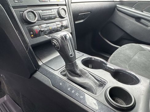 Used 2018 Ford Explorer XLT w/ Equipment Group 202A image 20