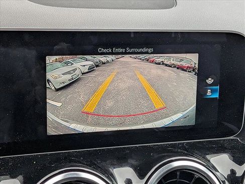 Used 2021 Mercedes-Benz GLA 250 4MATIC image 13