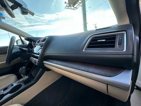 Used 2017 Subaru Outback 2.5i Limited image 19