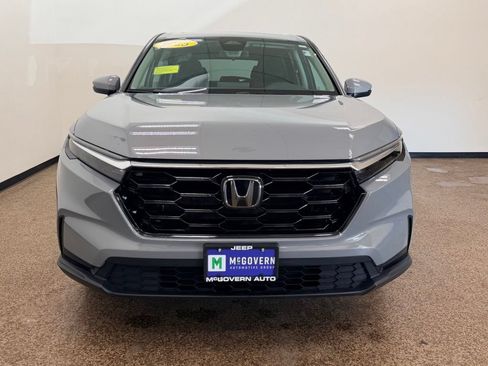 Used 2025 Honda CR-V EX image 9