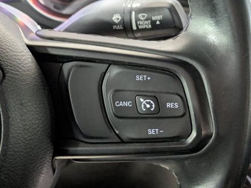Used 2018 Jeep Wrangler Unlimited Sport S AWD/4WD image 27