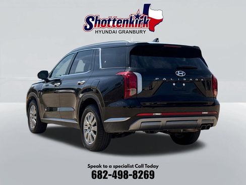 Used 2025 Hyundai Palisade SEL FWD image 7