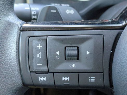 Certified 2021 Nissan Rogue SV image 25