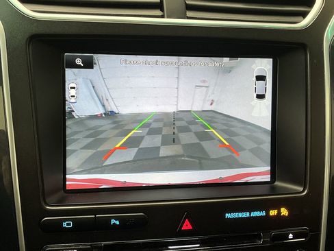 Used 2016 Ford Explorer Limited image 6