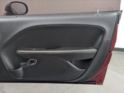 Used 2018 Dodge Challenger SRT Hellcat image 22