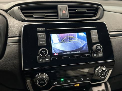 Used 2017 Honda CR-V LX image 14
