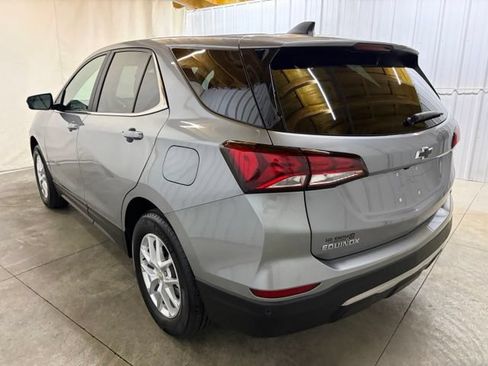 Used 2024 Chevrolet Equinox LT FWD image 8