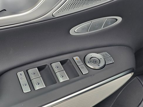 New 2026 Genesis GV70 2.5T Advanced AWD/4WD image 31