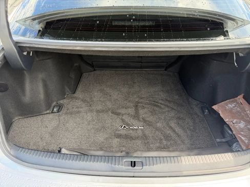 Used 2016 Lexus IS 200t RWD image 18