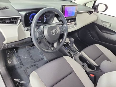 Used 2026 Toyota Corolla LE FWD image 18