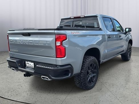 Used 2026 Chevrolet Silverado 1500 LT Trail Boss w/ Convenience Package II AWD/4WD image 5