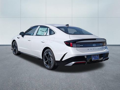 New 2026 Hyundai Sonata SEL FWD image 4