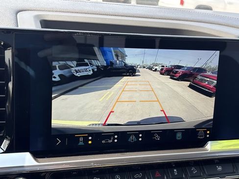 Used 2023 Chevrolet Silverado 1500 RST w/ Convenience Package II image 33