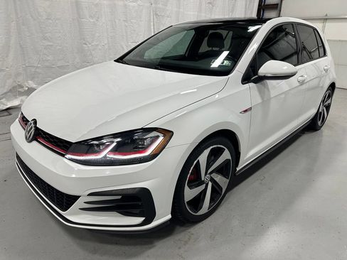 Used 2020 Volkswagen GTI SE FWD image 3