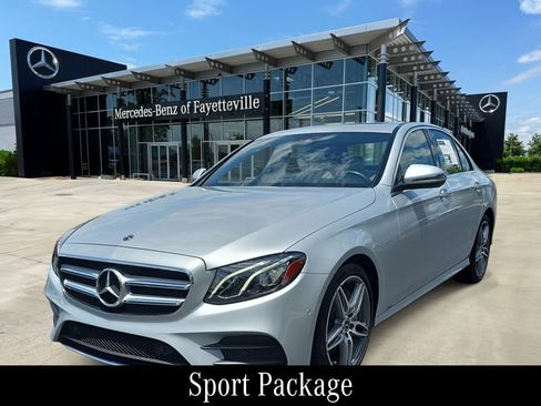 Used 2018 Mercedes-Benz E 300 image 1