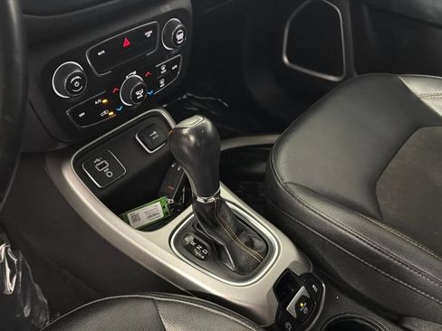 Used 2020 Jeep Compass Latitude FWD image 23