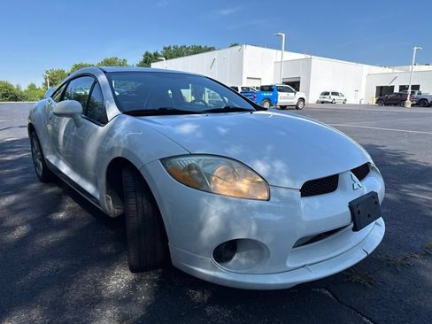 Used 2008 Mitsubishi Eclipse SE FWD image 7