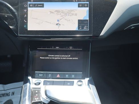 Used 2021 Audi e-tron Premium w/ Convenience Plus Package AWD/4WD image 11