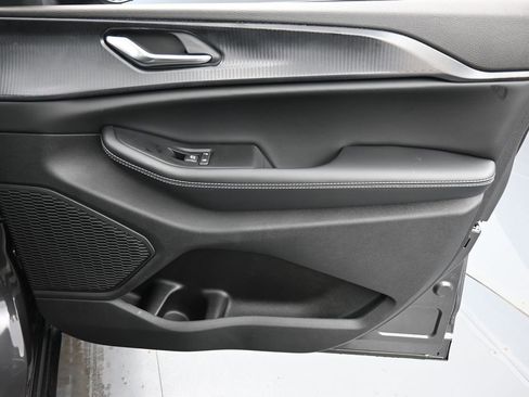 New 2026 Jeep Grand Cherokee L Laredo image 17