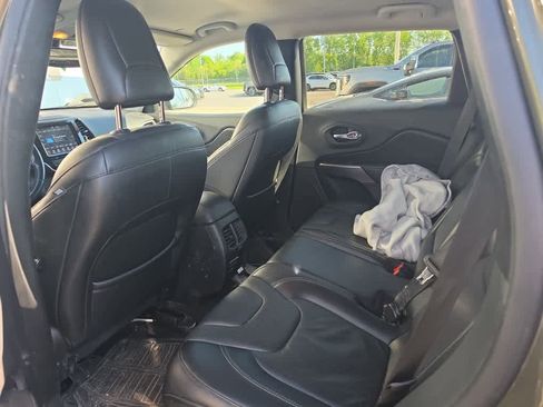 Used 2020 Jeep Cherokee Limited AWD/4WD image 8