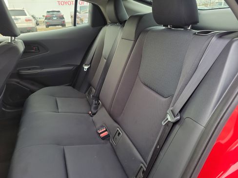 Used 2024 Toyota Prius LE image 7