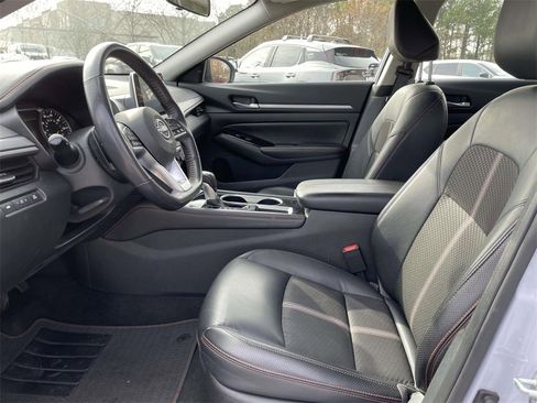 Used 2024 Nissan Altima 2.5 SR image 15