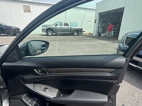 Used 2021 Honda Accord EX-L image 22